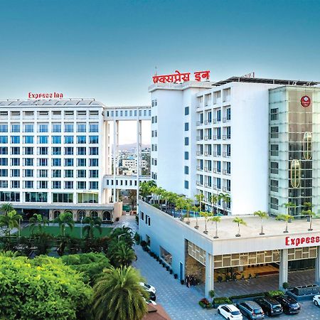 Express Inn The Business Luxury Hotel Nashik Exterior foto