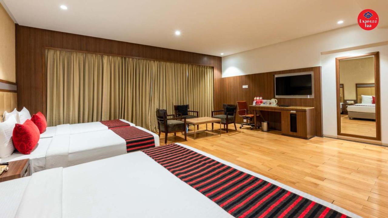Express Inn The Business Luxury Hotel Nashik Exterior foto