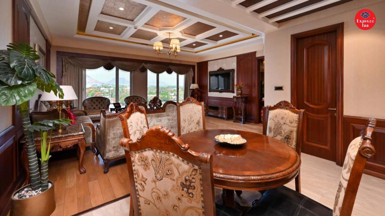 Express Inn The Business Luxury Hotel Nashik Exterior foto