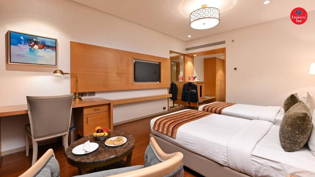 Express Inn The Business Luxury Hotel Nashik Exterior foto